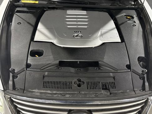 Used 2016 Lexus LS 460 image 28