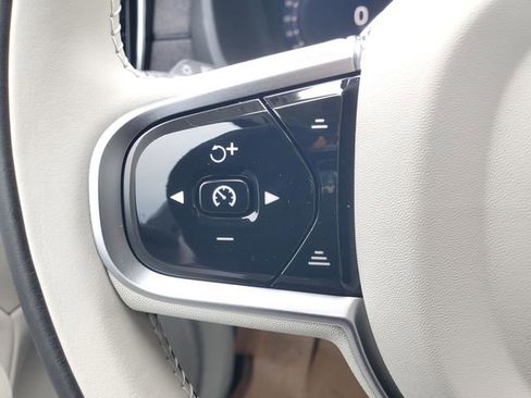 New 2026 Volvo XC90 T8 Ultra w/ Protection Package Premier AWD/4WD image 19