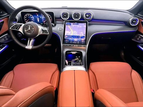 Used 2025 Mercedes-Benz C 300 4MATIC Sedan w/ Exclusive Trim Package image 21