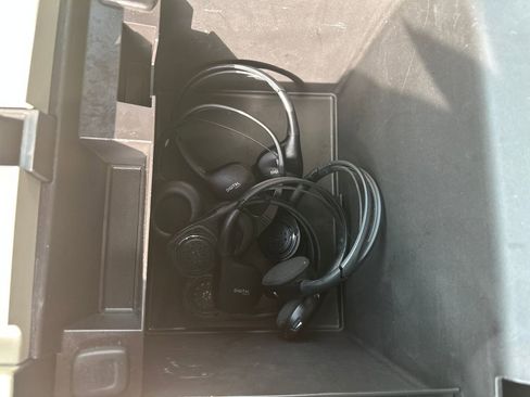 Used 2017 GMC Yukon XL Denali w/ Open Road Package image 27