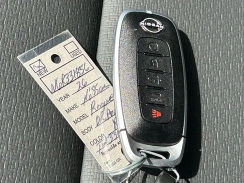 Used 2026 Nissan Rogue SV FWD image 55