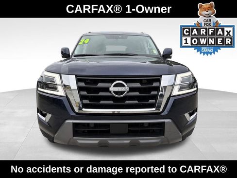 Used 2024 Nissan Armada SL w/ Captain's Chairs Package image 2