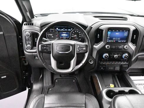 Used 2023 GMC Sierra 3500 Denali w/ Denali Black Diamond Edition AWD/4WD image 22