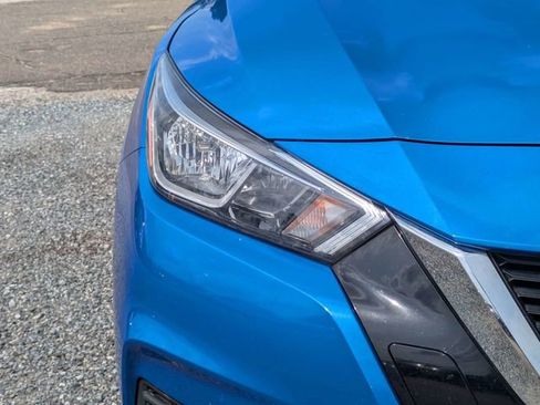 Used 2022 Nissan Versa SV w/ Trunk Package FWD image 10