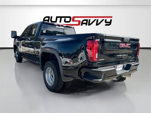 Used 2022 GMC Sierra 3500 Denali image 5