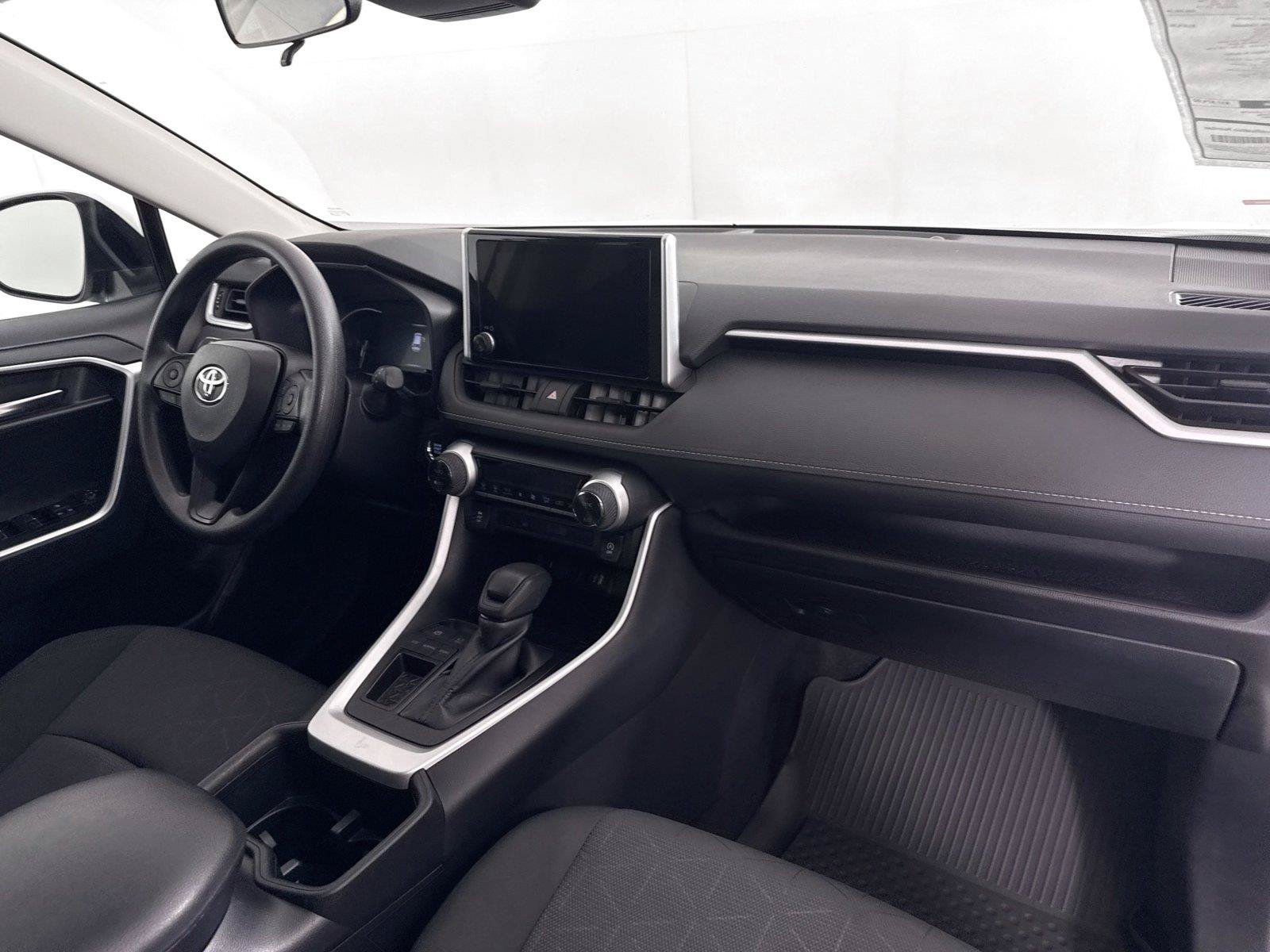 Certified 2025 Toyota RAV4 XLE FWD image 57