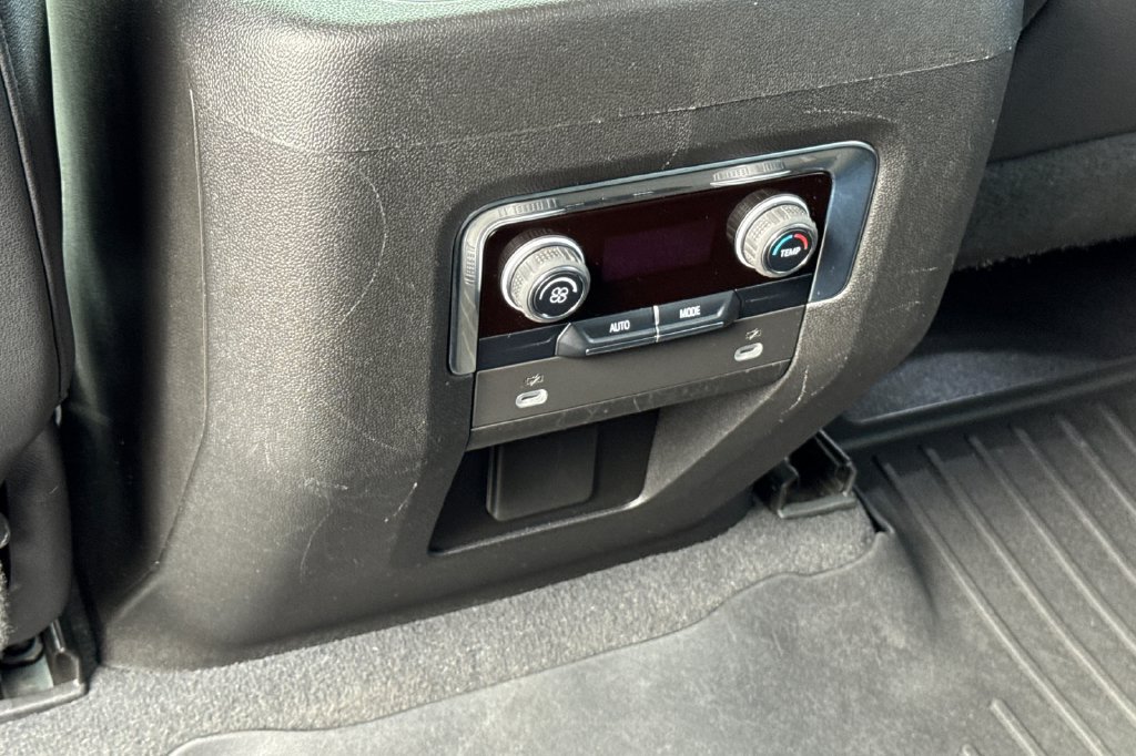Used 2023 Chevrolet Tahoe RST AWD/4WD image 14