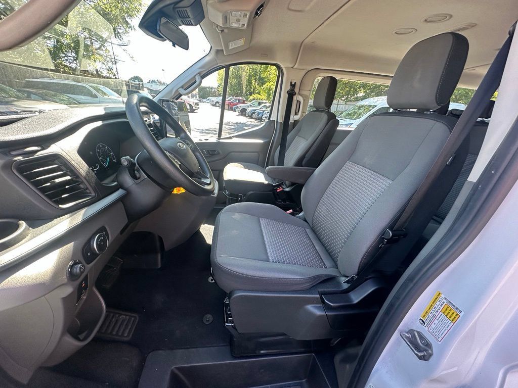 Used 2024 Ford Transit 350 XLT RWD image 10