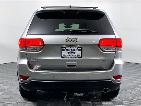 Used 2018 Jeep Grand Cherokee Limited AWD/4WD image 4