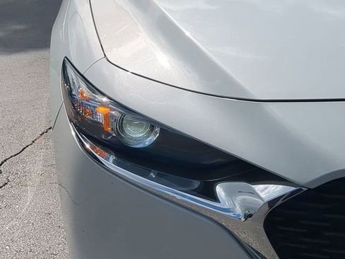Used 2024 MAZDA MAZDA3 s FWD image 10
