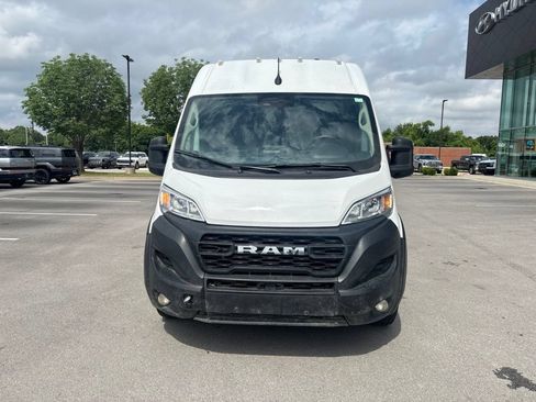 Used 2024 RAM ProMaster 2500 w/ Convenience Group FWD image 2