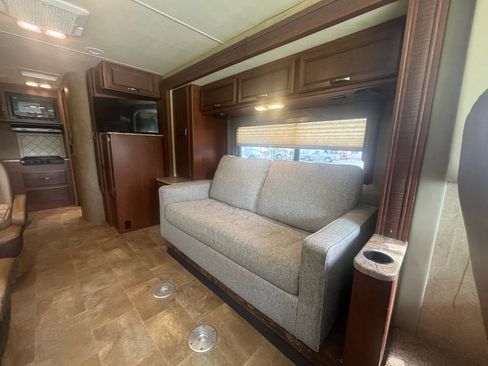 Used 2015 Ford E-350 and Econoline 350 Super Duty w/ A/C Prep Package RWD image 7