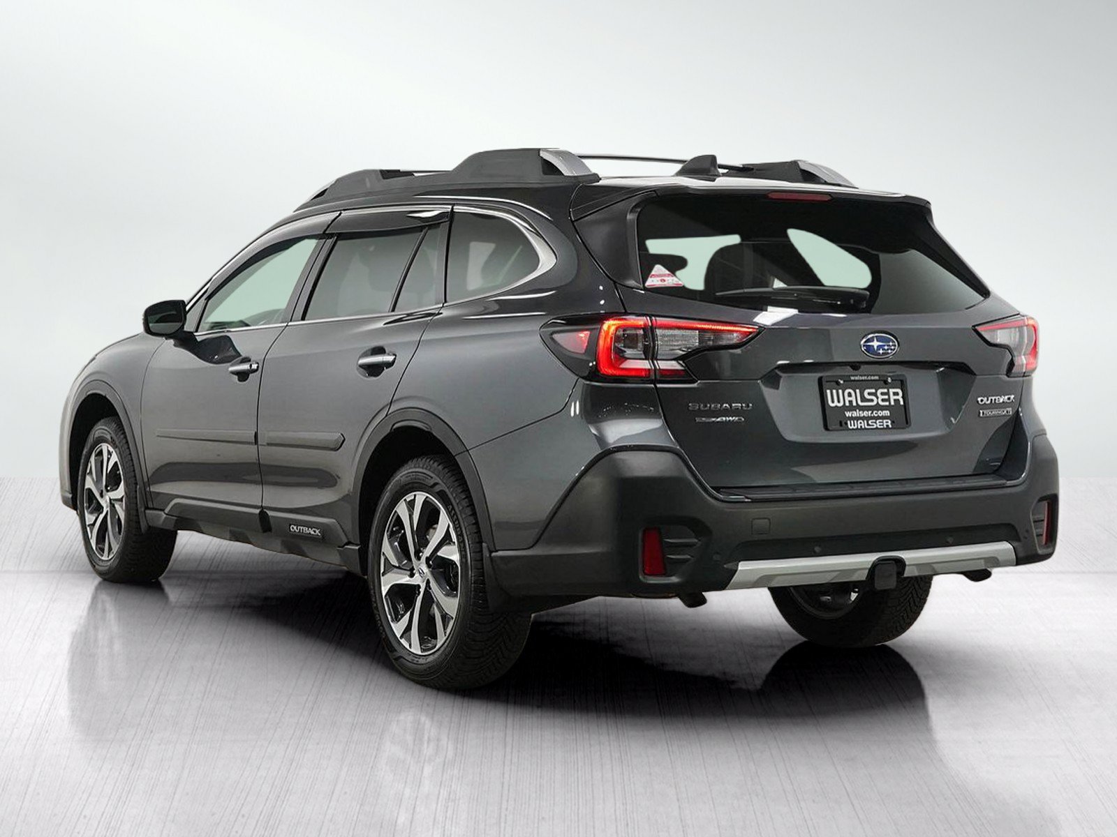 Used 2021 Subaru Outback Touring XT AWD/4WD image 3