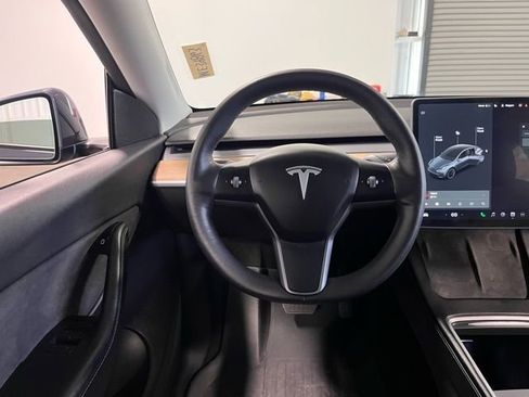 Used 2021 Tesla Model Y Long Range image 20