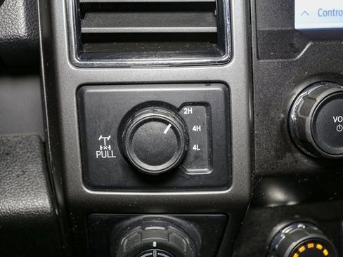 Used 2020 Ford F150 XLT w/ Equipment Group 302A Luxury image 27