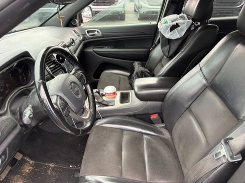 Used 2020 Jeep Grand Cherokee Altitude AWD/4WD image 7