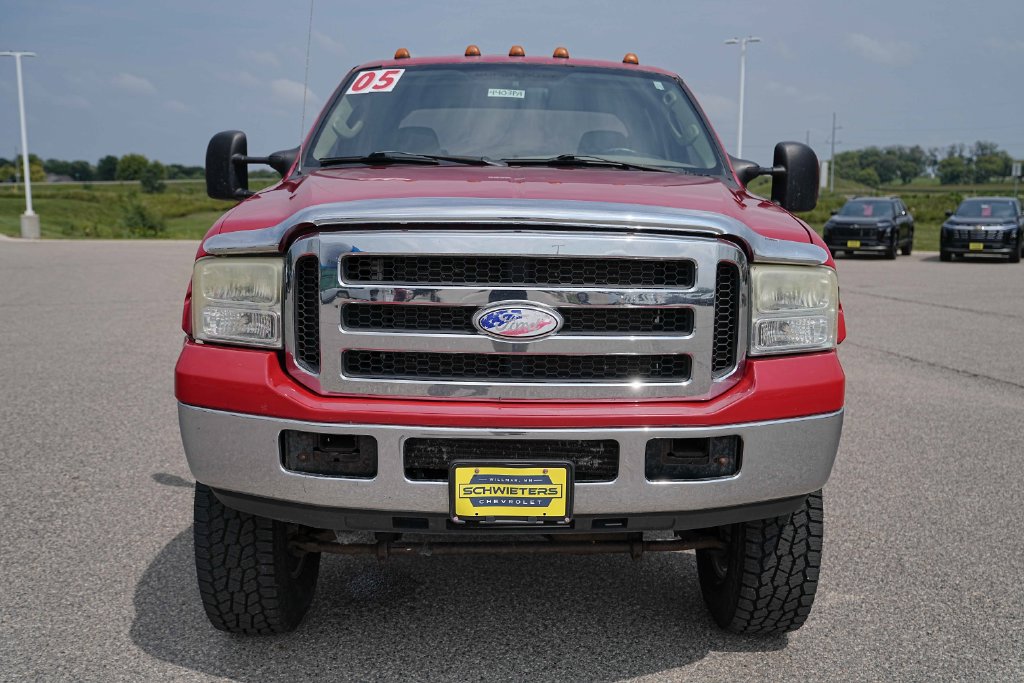 Used 2005 Ford F350 XLT AWD/4WD image 2