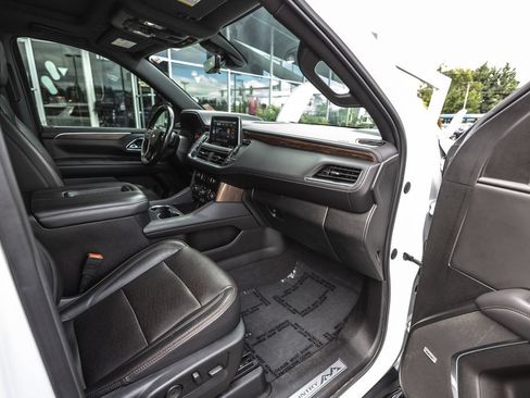 Used 2021 Chevrolet Tahoe High Country w/ Premium Package AWD/4WD image 26