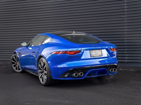 Used 2022 Jaguar F-TYPE R image 3