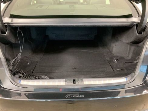 Used 2024 Lexus LS 500 AWD w/ Luxury Package image 8