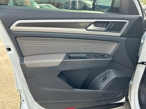 Used 2022 Volkswagen Atlas SE AWD/4WD image 19