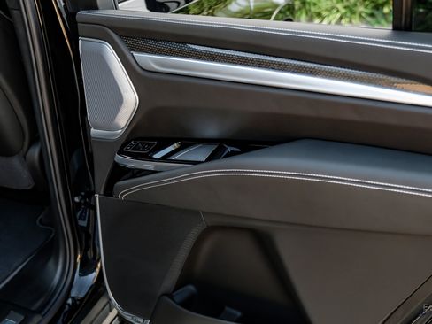 Used 2025 Cadillac Escalade V image 90