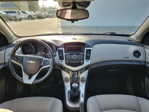 Used 2012 Chevrolet Cruze Eco image 17
