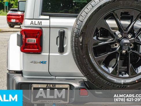 Used 2024 Jeep Wrangler Unlimited Sahara AWD/4WD image 13