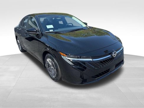 Used 2026 Nissan Sentra SV w/ Floor Mat Package FWD image 7