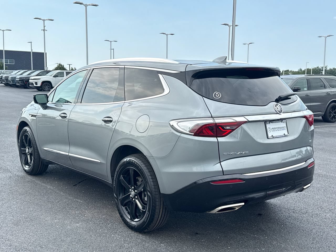 Used 2024 Buick Enclave Essence w/ Sport Touring Edition FWD image 5