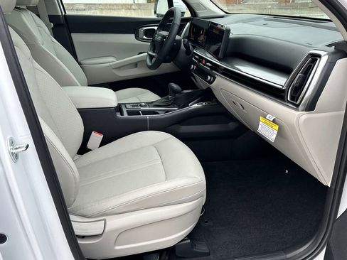 New 2026 Kia Sorento S w/ S Panoramic Sunroof Package image 12
