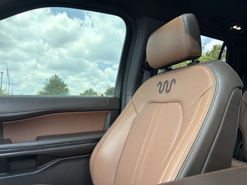 Used 2023 Ford Expedition King Ranch AWD/4WD image 26