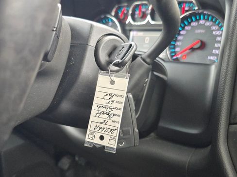 Used 2015 Chevrolet Silverado 1500 LT w/ LT Convenience Package image 24