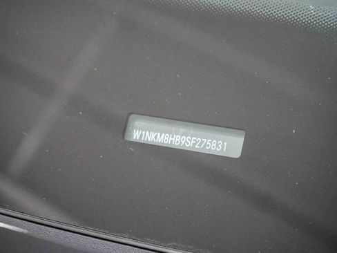 Used 2025 Mercedes-Benz GLC 43 AMG 4MATIC image 31