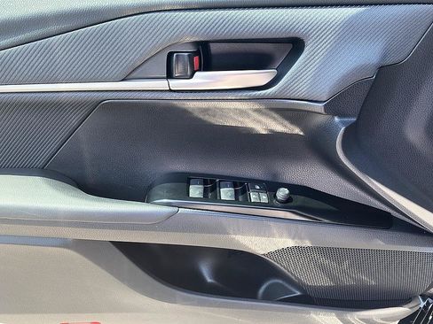 Certified 2026 Toyota Camry SE w/ Convenience Package FWD image 9