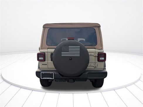 Used 2022 Jeep Wrangler Unlimited Sport image 4