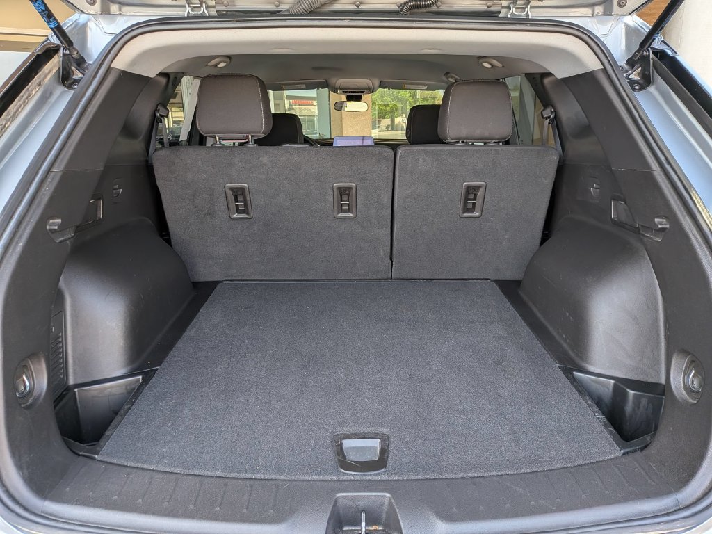 Used 2025 Chevrolet Blazer LT FWD image 28