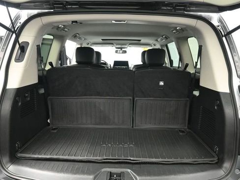Used 2024 Nissan Armada SL w/ Captain's Chairs Package image 33
