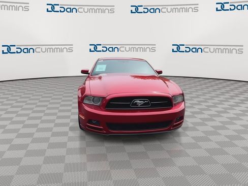 Used 2013 Ford Mustang Premium RWD image 3