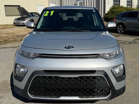 Used 2021 Kia Soul LX image 8