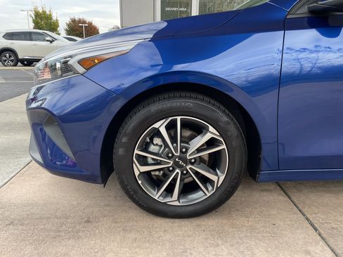 Used 2024 Kia Forte LXS w/ LXS Technology Package image 25