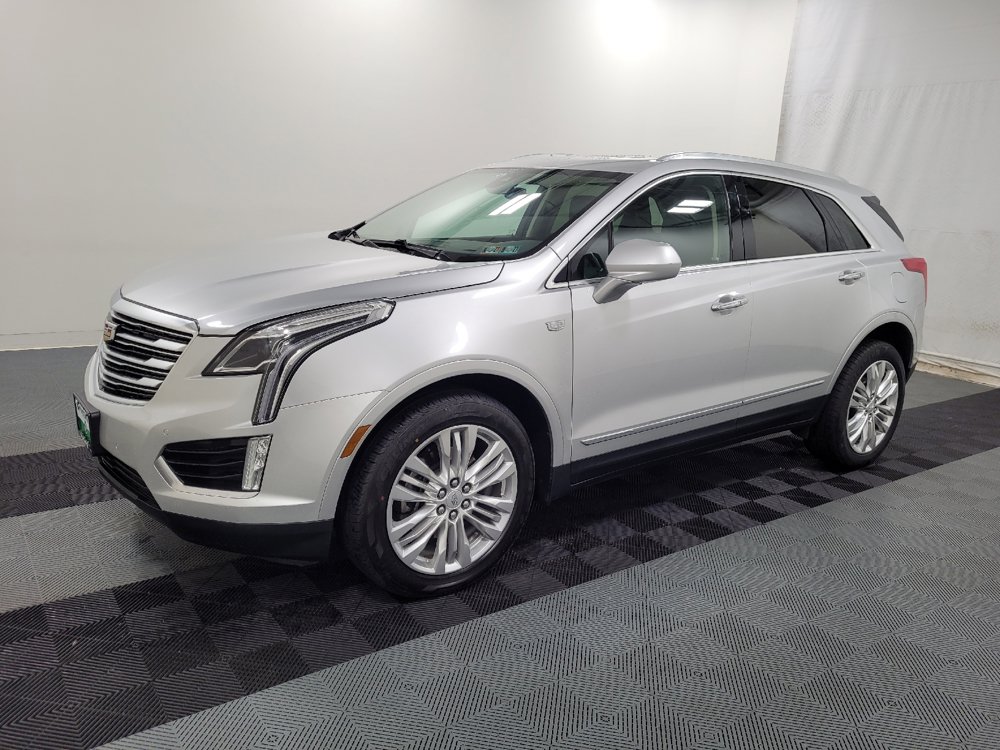 Used 2019 Cadillac XT5 Premium Luxury AWD/4WD image 2