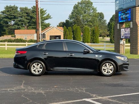 Used 2018 Kia Optima LX w/ Convenience Package FWD image 3