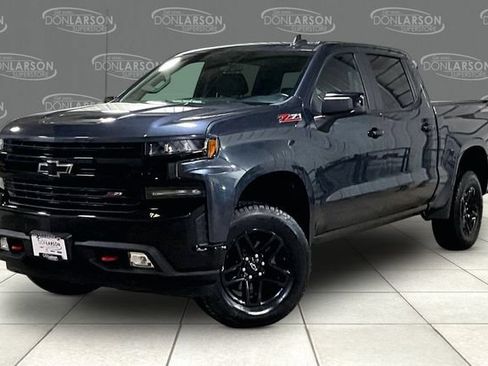 Used 2021 Chevrolet Silverado 1500 LT Trail Boss w/ Convenience Package II AWD/4WD image 3