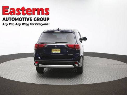 Used 2018 Mitsubishi Outlander ES AWD/4WD image 36