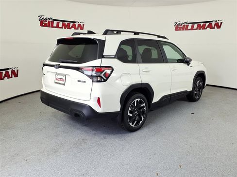New 2026 Subaru Forester Touring AWD/4WD image 2