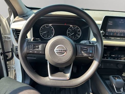 Used 2021 Nissan Rogue SV AWD/4WD image 15