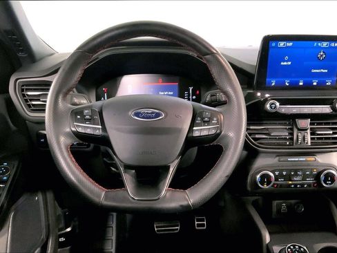 Used 2024 Ford Escape ST-Line image 5