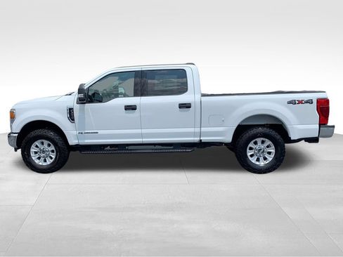 Used 2022 Ford F250 XLT AWD/4WD image 2