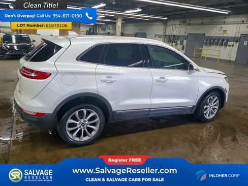 Used 2017 Lincoln MKC Select w/ Select Plus Package AWD/4WD image 4